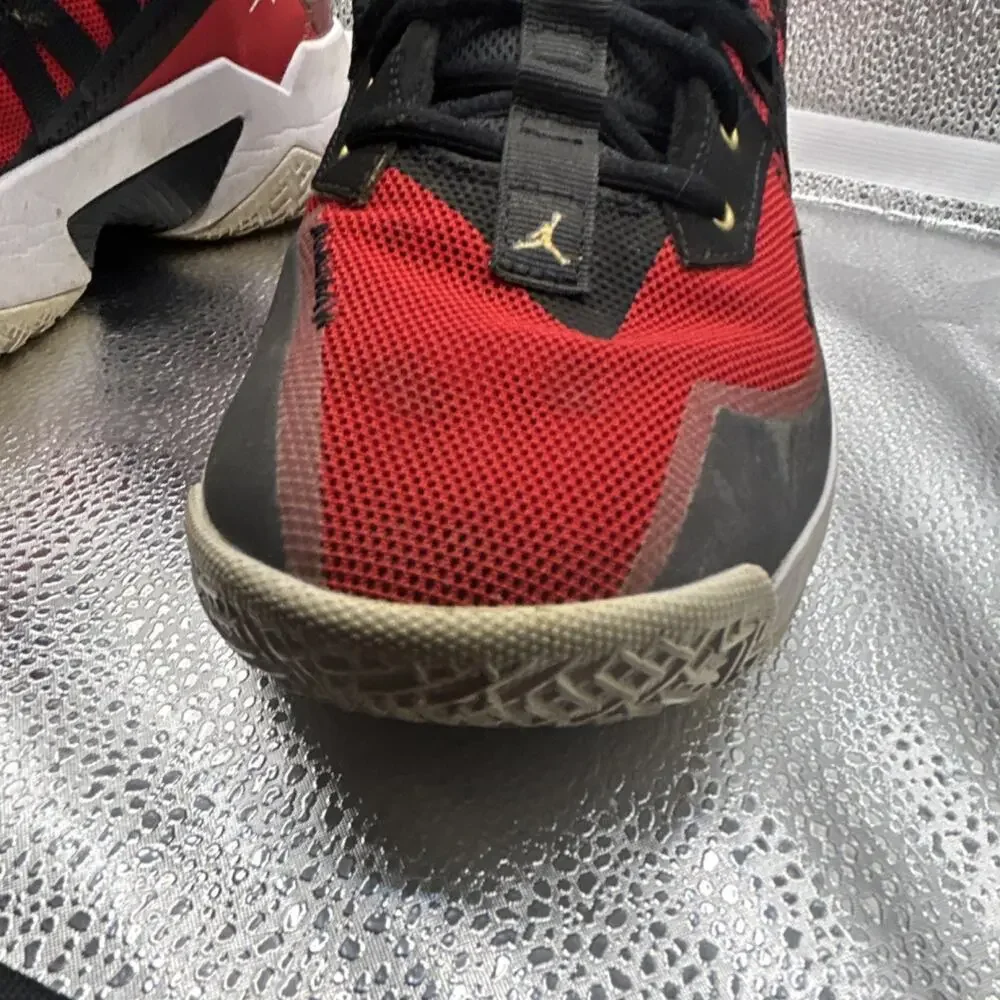 Nike Air Jordan Why Not Zer0.4 Red Black White Size 11.5 Russell Westbrook Shoes